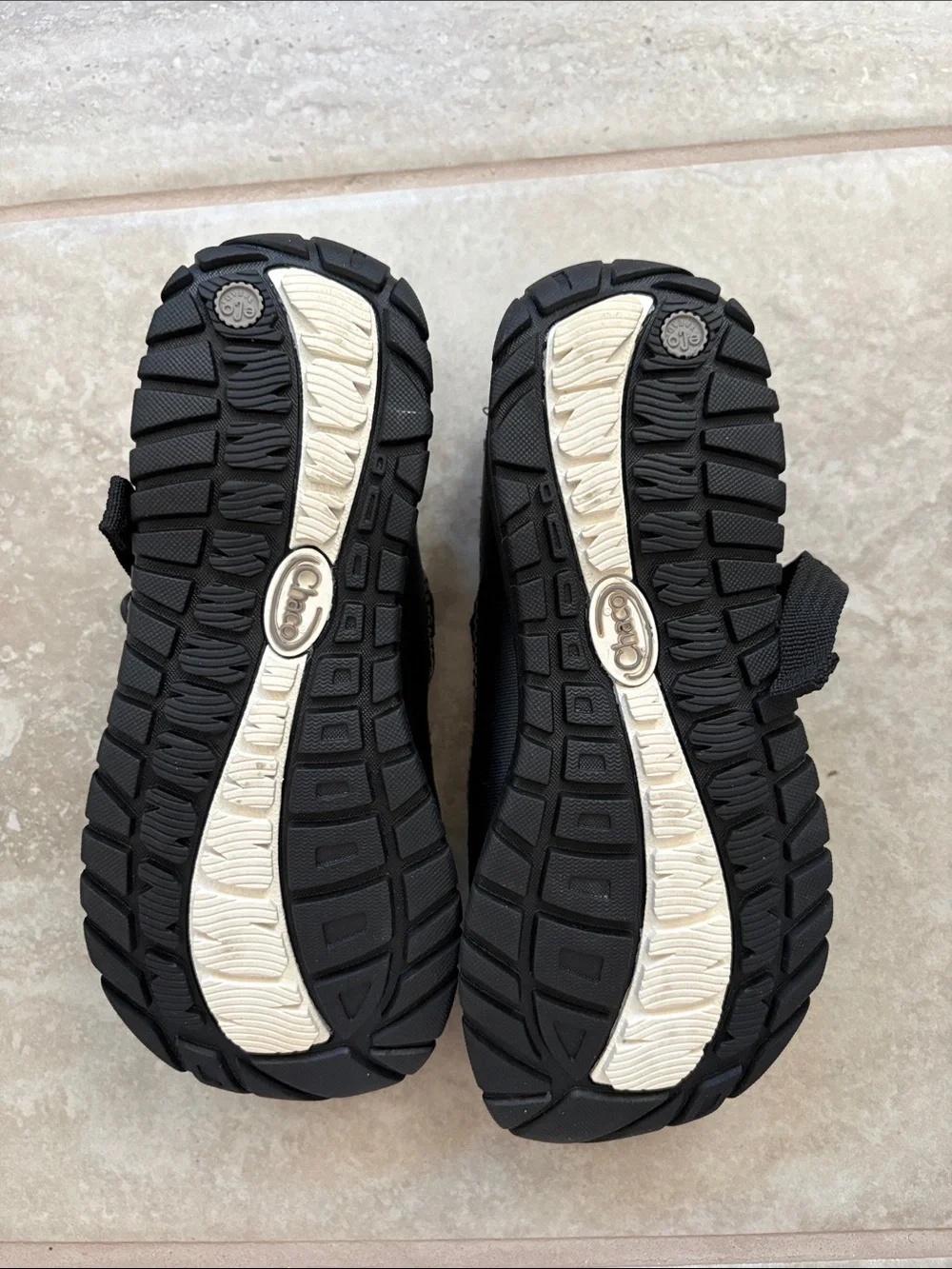 Chaco Kids Odyssey Water Shoes EUC, size 1 but run small (size 13)